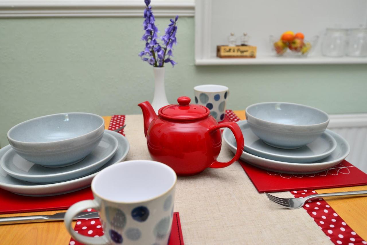 Pentre Isaf Bed & Breakfast คอนวี ภายนอก รูปภาพ