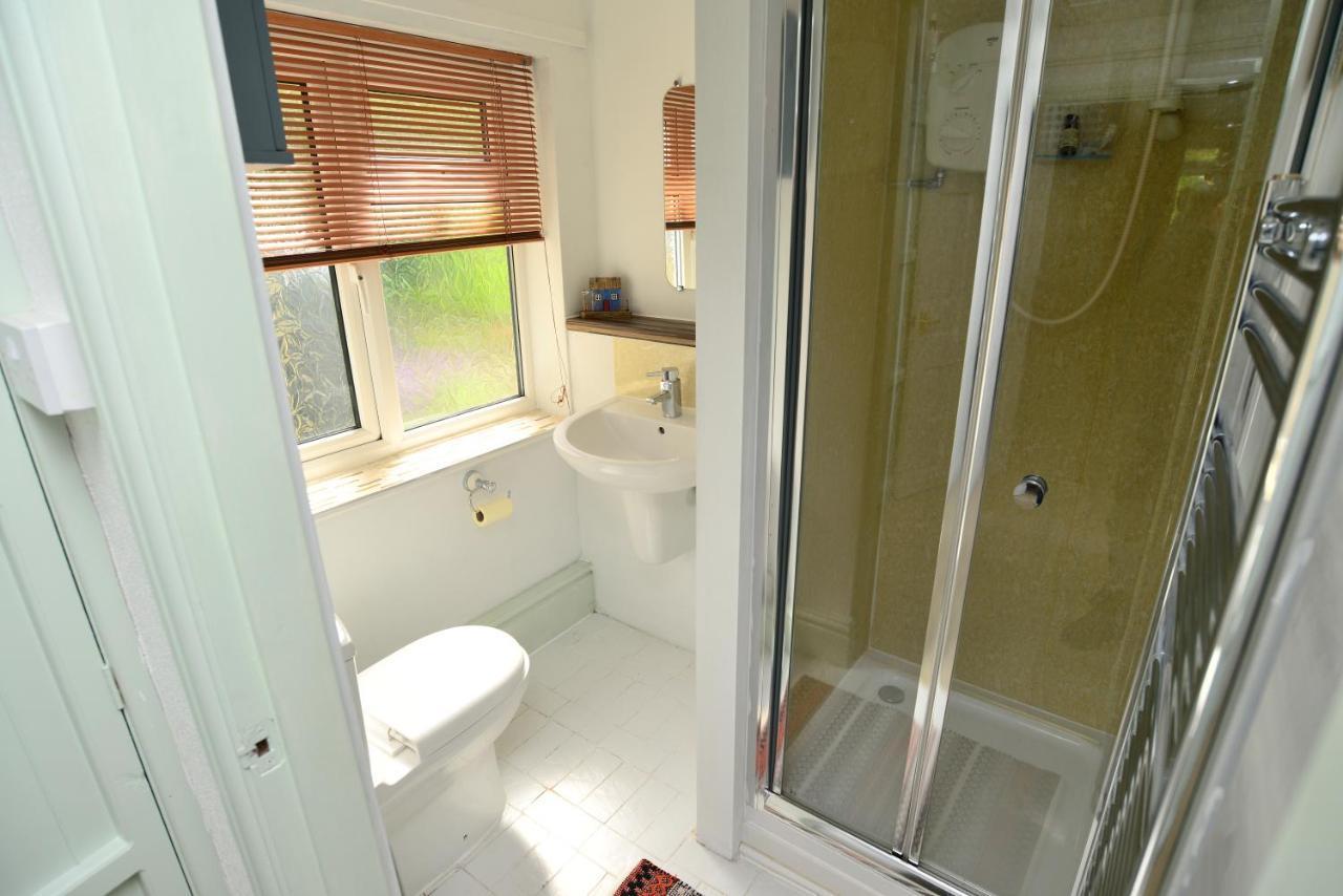 Pentre Isaf Bed & Breakfast คอนวี ภายนอก รูปภาพ